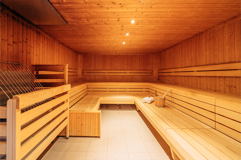 Sauna in den Slow Travelling Feriendörfern in St. Oswald Bad Kleinkirchheim Kärnten, Erholung im Winterurlaub.